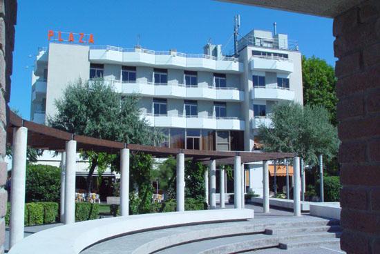 Hotel Plaza Fano Buitenkant foto